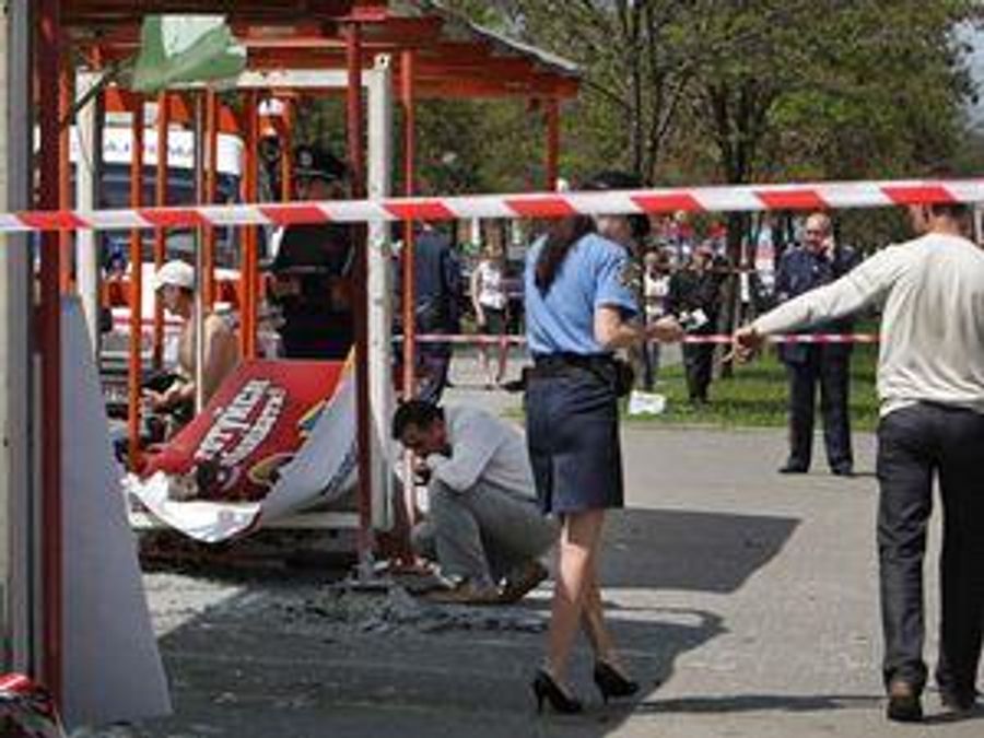 Пшонка: Взрывы в Днепропетровске дальнейшем будут расследоваться как теракт Пшонка: Взрывы в Днепропетровске дальнейшем будут расследоваться как теракт