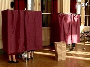 Французи в другому турі обирають президента країни Французи в другому турі обирають президента країни