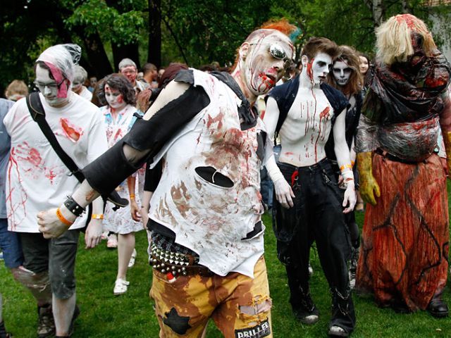 В Праге мертвецы сошлись на парад
