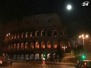 У Римі знову відкрилися нічні тури Колізеєм У Римі знову відкрилися нічні тури Колізеєм