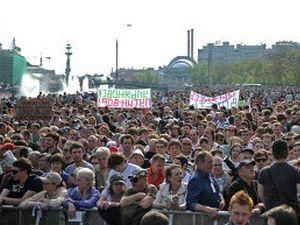 МВС Росії: На "Марші мільйонів" побили журналістів МВС Росії: На "Марші мільйонів" побили журналістів