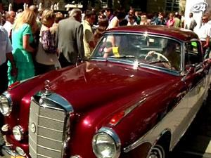 Во Львов приехали автомобили, которым более 100 лет Во Львов приехали автомобили, которым более 100 лет