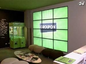 Акції сервісу знижок Groupon за півроку подешевшали вдвічі 