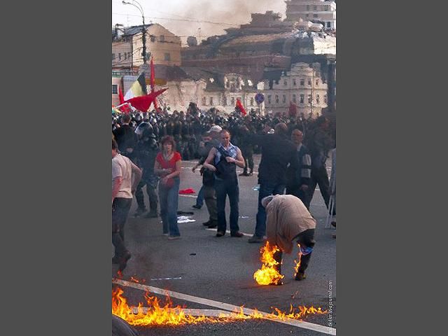 "Марш миллионов" в Москве закончился кровавым побоищем "Марш миллионов" в Москве закончился кровавым побоищем