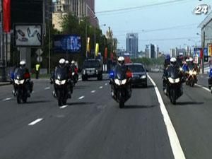 После инаугурации Путин поехал на благословение к патриарху Кириллу После инаугурации Путин поехал на благословение к патриарху Кириллу