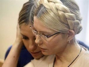 Тимошенко просит своих сторонников прекратить голодовку