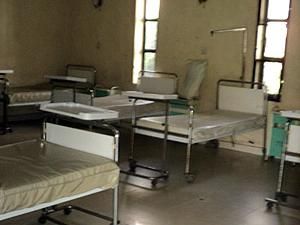 Влада Нігерії звільнила 800 лікарів