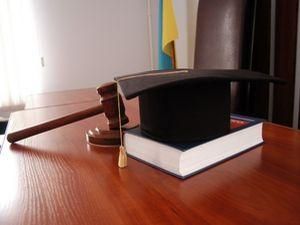 Отныне судьи не обязаны публиковать декларации о своих доходах Отныне судьи не обязаны публиковать декларации о своих доходах