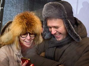 На опозиційних "гуляннях" в Москві затримали Навального та Собчак На опозиційних "гуляннях" в Москві затримали Навального та Собчак