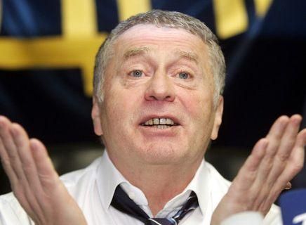 Путін дав Жиріновському медаль Путін дав Жиріновському медаль