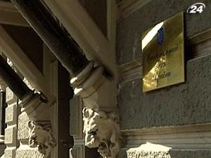 В апреле НБУ покупал в резервы только европейскую валюту В апреле НБУ покупал в резервы только европейскую валюту