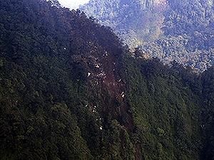 Родичам загиблих в аварії SSJ-100 виплатять по 50 тисяч доларів Родичам загиблих в аварії SSJ-100 виплатять по 50 тисяч доларів