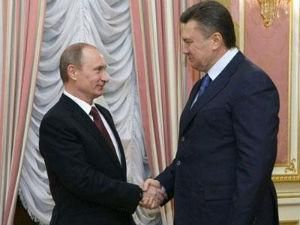 Янукович відвідає Росію на неформальному саміті