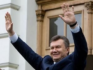 Янукович поздравил матерей Украины