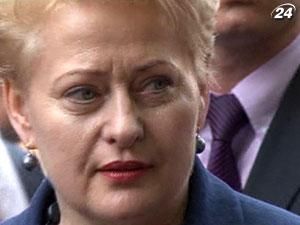 Президент Литвы: Украине обеспечена изоляция, если ситуация с Тимошенко не изменится Президент Литвы: Украине обеспечена изоляция, если ситуация с Тимошенко не изменится