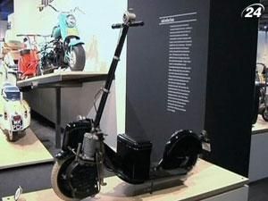 Музей в Лос-Анджелесе собрал крупнейшую в мире выставочную коллекцию скутеров Музей в Лос-Анджелесе собрал крупнейшую в мире выставочную коллекцию скутеров