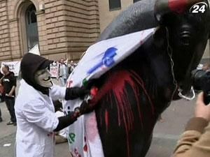 В мире отмечают год со дня зарождения движения "Захвати" В мире отмечают год со дня зарождения движения "Захвати"