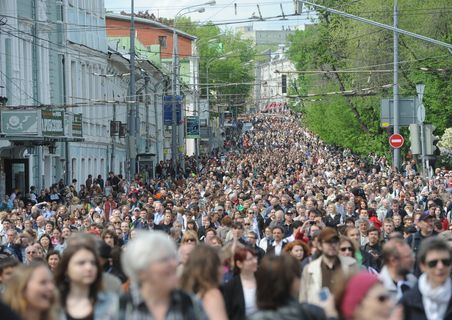 Тисячі москвичів вийшли на "Контрольну прогулянку"