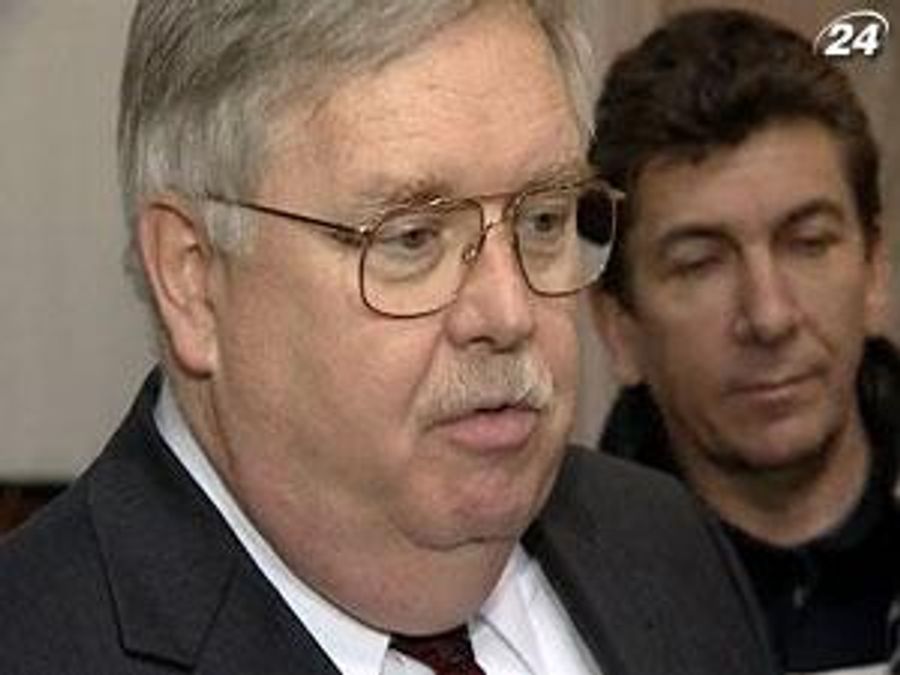 Посол США в Україні відвідає Тимошенко Посол США в Україні відвідає Тимошенко