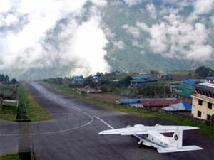 В Непале потерпел крушение пассажирский самолет. 14 человек погибли