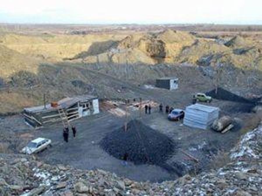 На Донеччині росіянин тримав в "рабстві" 45 шахтарів На Донеччині росіянин тримав в "рабстві" 45 шахтарів
