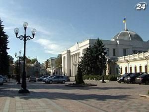 Регіонали добиваються розгляду "мовного законопроекту" Регіонали добиваються розгляду "мовного законопроекту"