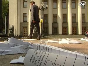 Ані депутатський імунітет, ані мовне питання цього тижня в парламенті не чіпатимуть Ані депутатський імунітет, ані мовне питання цього тижня в парламенті не чіпатимуть