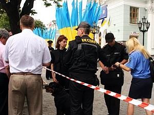 Сегодня утром из-за подозрительных коробок эвакуировали пассажиров донецкого вокзала Сегодня утром из-за подозрительных коробок эвакуировали пассажиров донецкого вокзала