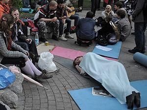 В России продолжаются задержания оппозиционеров В России продолжаются задержания оппозиционеров