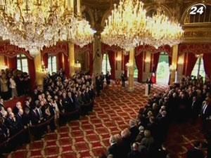 Кабмин Франции сократит зарплату президента на треть