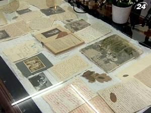 До столичного музею Булгакова повернувся унікальний архів