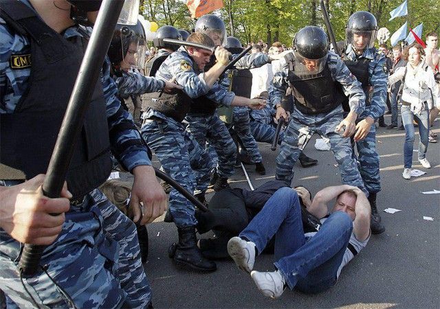 Росія звинуватила США та ЄС  у жорсткому поводженні з мітингувальниками