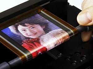 LG готовит выпуск гибких цветных экранов LG готовит выпуск гибких цветных экранов