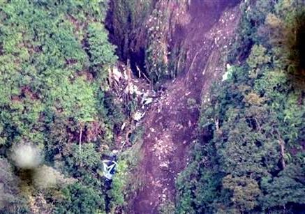 Авиакатастрофа в Индонезии: Пилот пытался облететь облака снизу Авиакатастрофа в Индонезии: Пилот пытался облететь облака снизу