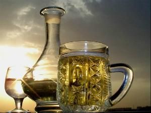 Рада предварительно одобрила запрет рекламы алкогольных напитков и пива Рада предварительно одобрила запрет рекламы алкогольных напитков и пива