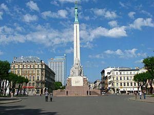 Противники геев пройдутся по Риге с двухметровым фаллосом Противники геев пройдутся по Риге с двухметровым фаллосом