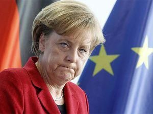 Меркель пропонує Греції переглянути членство в єврозоні