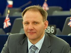 Вице-президент ЕП покинул больницу, где находится Тимошенко, без комментариев Вице-президент ЕП покинул больницу, где находится Тимошенко, без комментариев