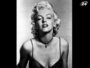 40 лет тому назад Мэрилин Монро спела для Кеннеди 40 лет тому назад Мэрилин Монро спела для Кеннеди