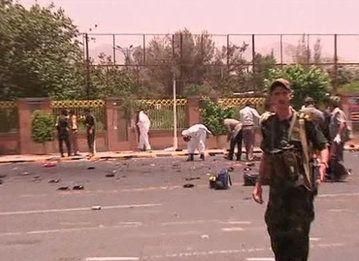 В Йемене смертник взорвал 96 военных В Йемене смертник взорвал 96 военных