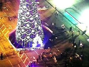 Луганск: Суд по делу о наезде на людей возле новогодней елки перенесли Луганск: Суд по делу о наезде на людей возле новогодней елки перенесли