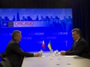 Янукович зустрівся із президентами Польщі, Туреччини та Азербайджану Янукович зустрівся із президентами Польщі, Туреччини та Азербайджану