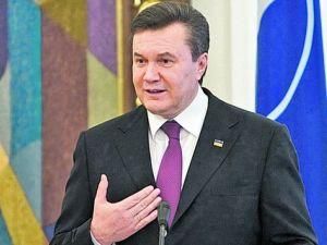 Віктор Янукович заявляє, що постійно говорить про демократію в Україні Віктор Янукович заявляє, що постійно говорить про демократію в Україні