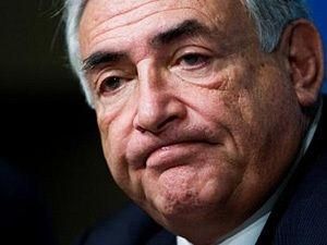 Стросс-Кана подозревают в групповом изнасиловании Стросс-Кана подозревают в групповом изнасиловании