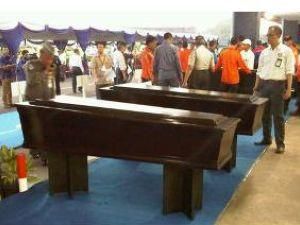 Тела погибших в катастрофе SSJ-100 доставили в Джакарту Тела погибших в катастрофе SSJ-100 доставили в Джакарту