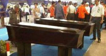 Тела погибших в катастрофе SSJ-100 доставили в Джакарту