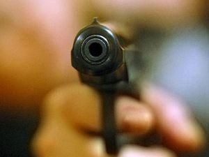 Восьмикласник, який обстріляв баварську школу, стріляє в поліцейських Восьмикласник, який обстріляв баварську школу, стріляє в поліцейських