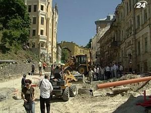 Столична влада обіцяє повернути киянам Андріївський 26 травня Столична влада обіцяє повернути киянам Андріївський 26 травня