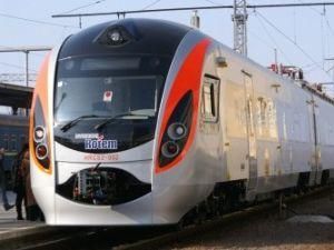 Ціна на поїзди Hyundai вища, через якість обслуговування Ціна на поїзди Hyundai вища, через якість обслуговування