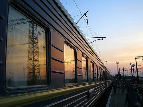 "Укрзализныця" возобновила еще 6 поездов